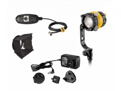 Dedolight Mobile 2.1 Daylight System includes ,Fixture, Barndoors, Dimmer and Transformer
