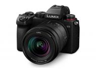 Panasonic LUMIX S5 Camera and 20-60mm Lens Kit