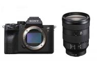 Sony A7R IV 35mm Full-Frame Camera with 24-105mm Lens